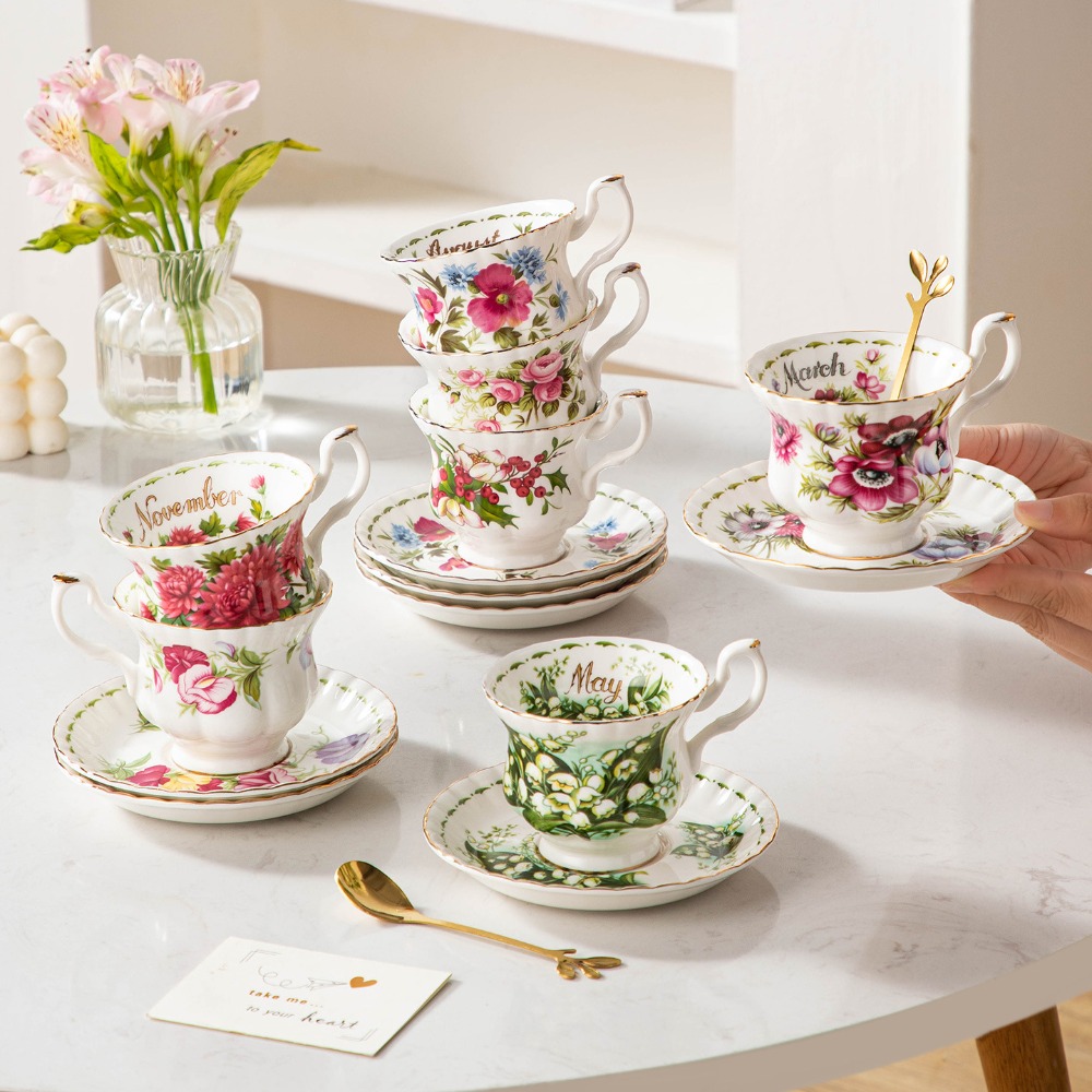 Valley Tea And Coffee - Vintage Bloemig Porseleinen Koffiekopje en Schotel