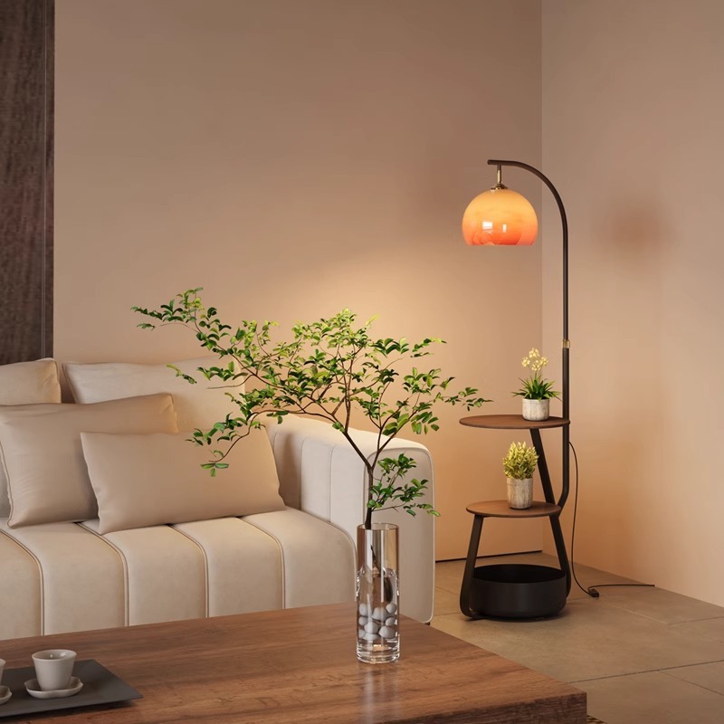 Vloerlamp, antiek nachtkastje  - Coffee & Tea Difabis recensie en prijs